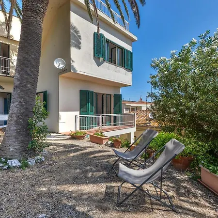 Le Tre Palme * 阿祖罗港