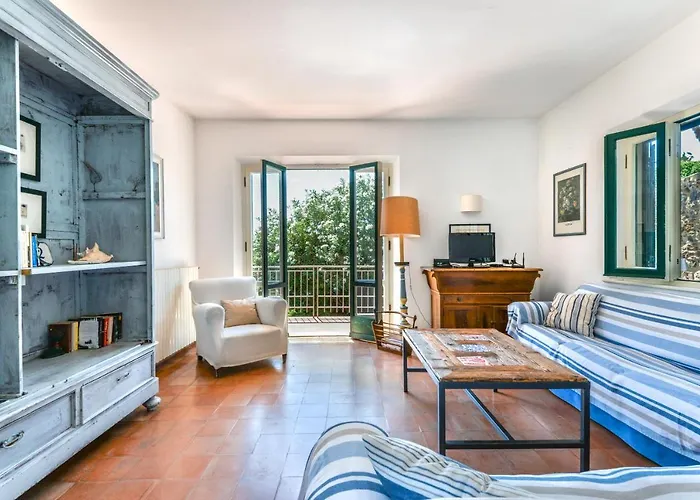 Le Tre Palme Villa *